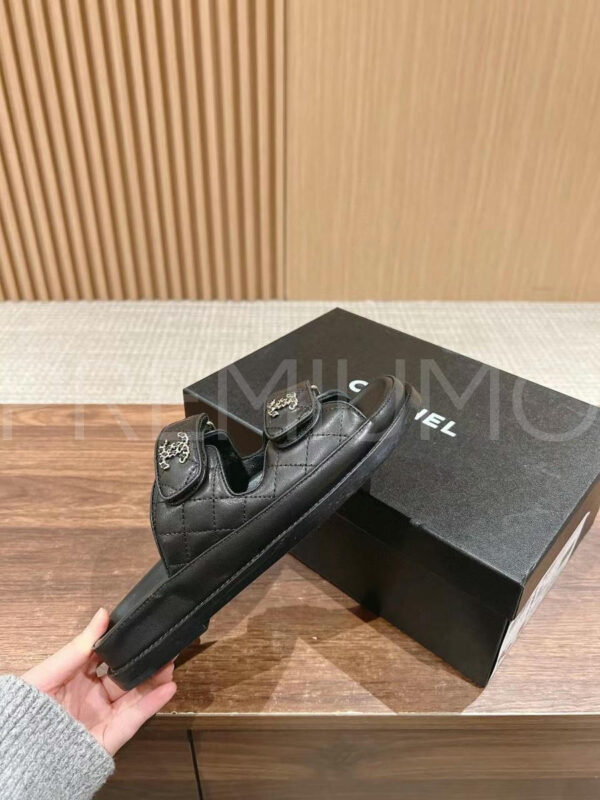 Chanel шлепанцы PR287403 4