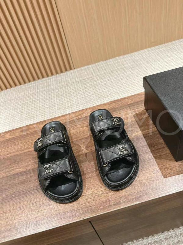 Chanel шлепанцы PR287403 2