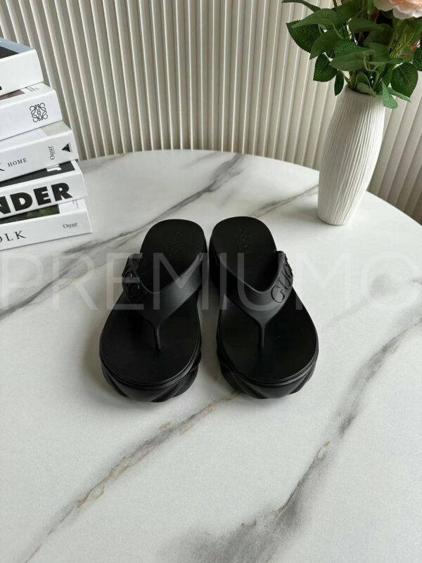 Gucci шлепанцы PR537017