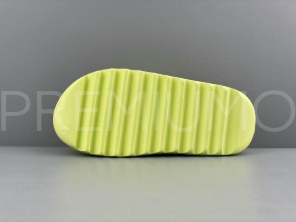 Adidas Yeezy Slide шлепанцы PR801969 8
