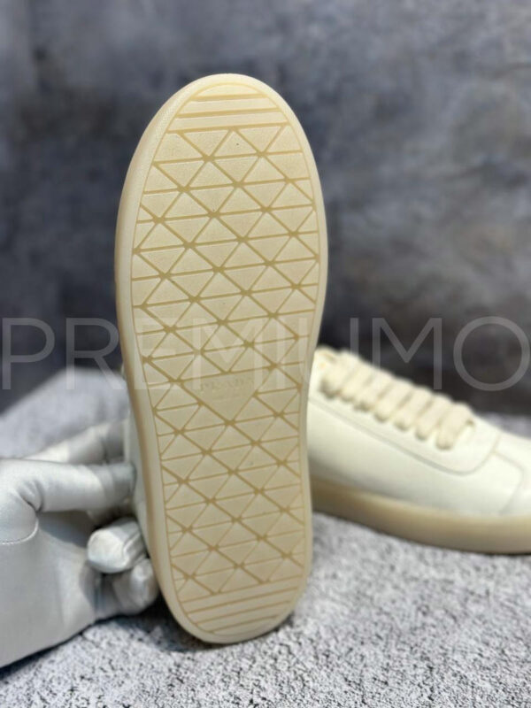 Prada кроссовки PR184128 16