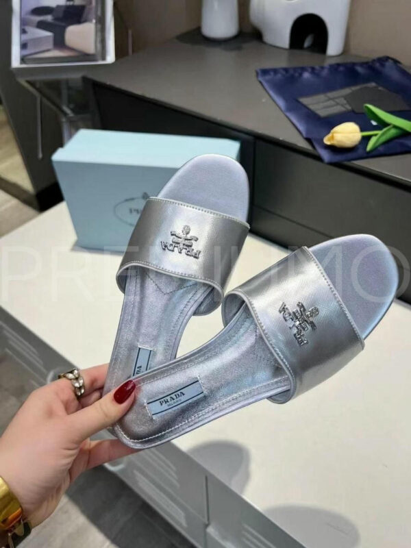 Prada шлепанцы PR683154 2