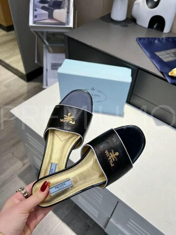 Prada шлепанцы PR561441 5
