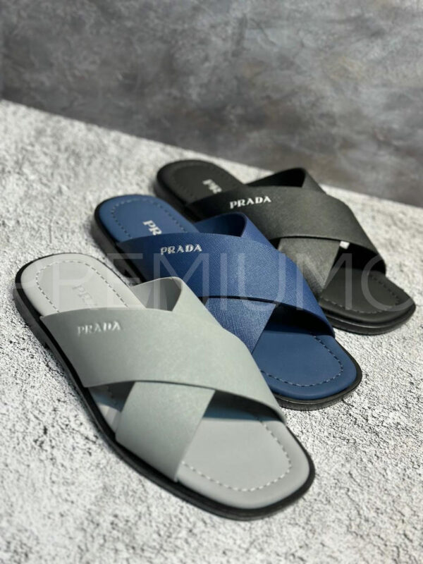Prada шлепанцы PR395311 10