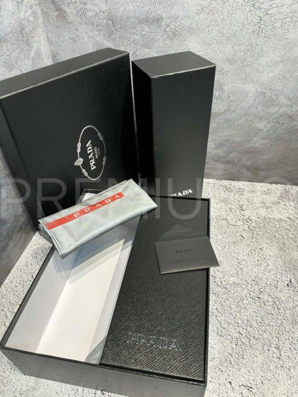 Prada шлепанцы PR395311 9