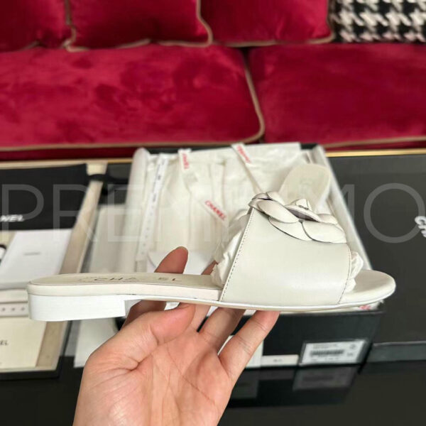 Chanel шлепанцы PR361157 6
