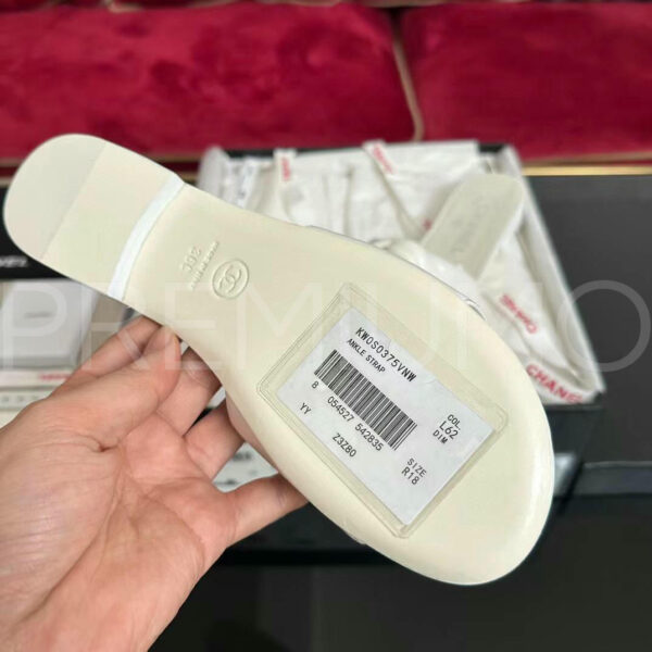 Chanel шлепанцы PR361157 11