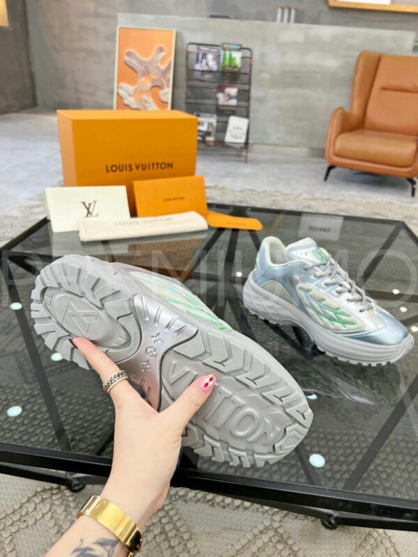 Louis Vuitton Discovery кроссовки PR868893 9
