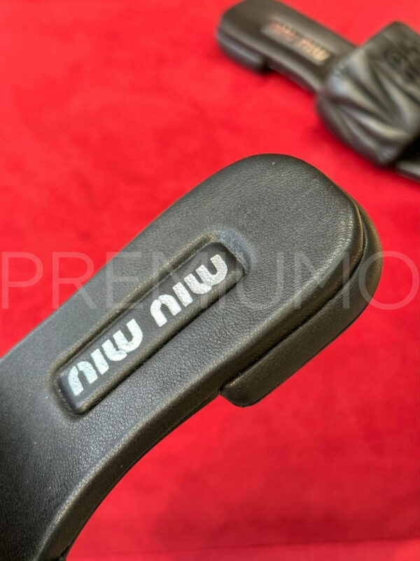 Miu Miu Matelassé nappa шлепанцы PR972358 4