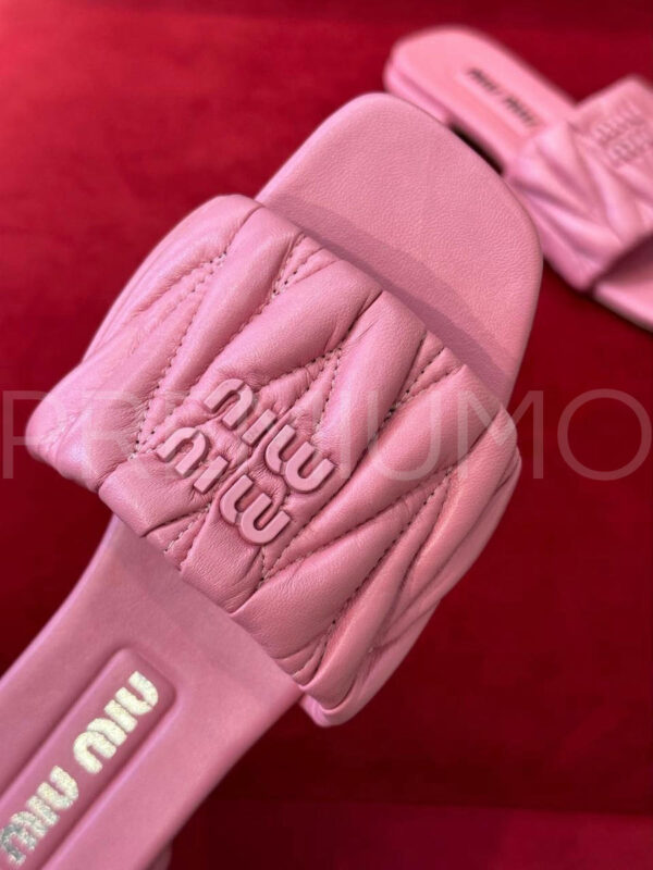 Miu Miu Matelassé nappa шлепанцы PR380818 2