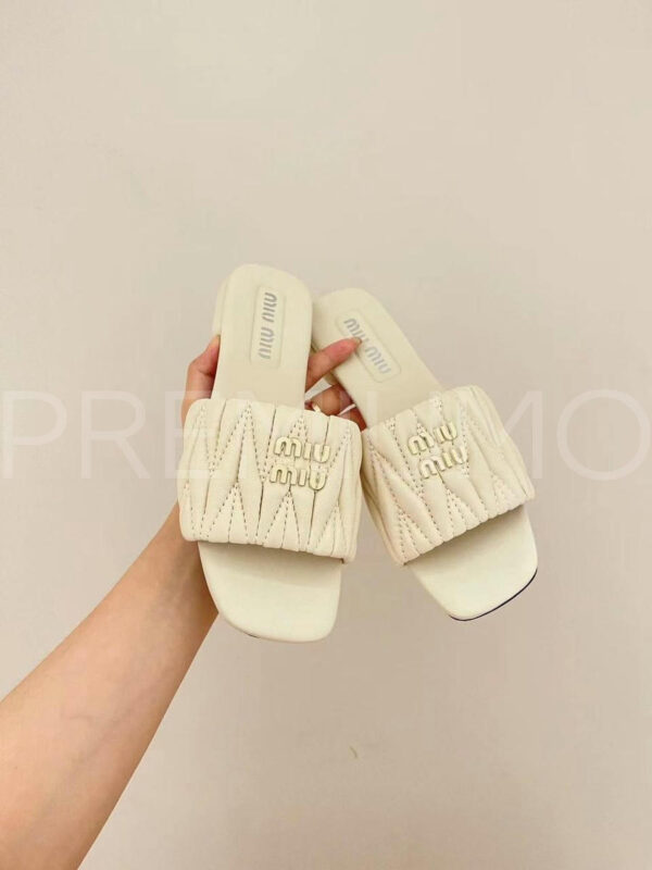Miu Miu Matelassé nappa шлепанцы PR237575 4
