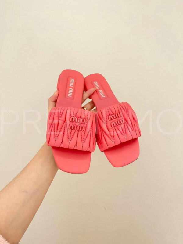 Miu Miu Matelassé nappa шлепанцы PR733153 2