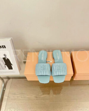 Miu Miu Matelassé nappa шлепанцы PR855315