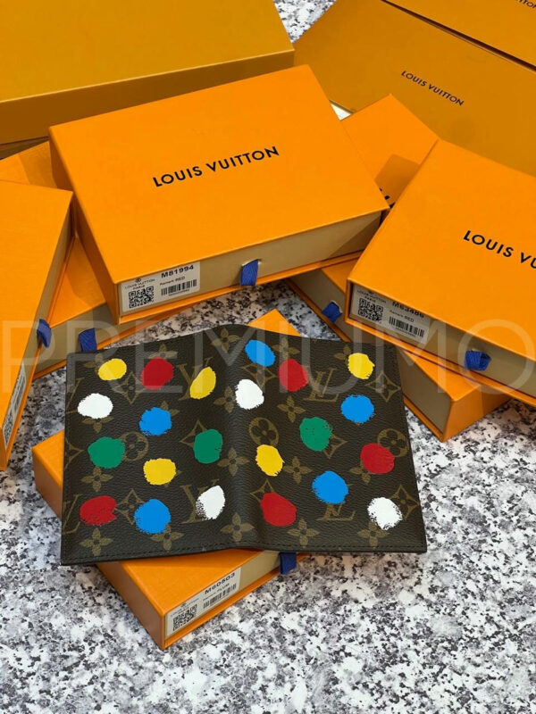 Louis Vuitton обложка на паспорт PR154760 3