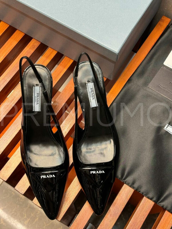 Prada Patent leather slingback pumps туфли PR180755 19