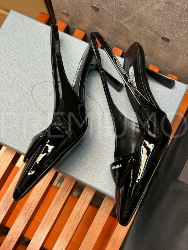 Prada Patent leather slingback pumps туфли PR180755 21