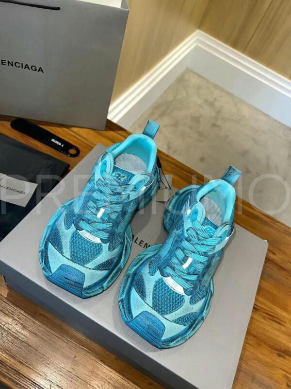Balenciaga кроссовки PR101142 2