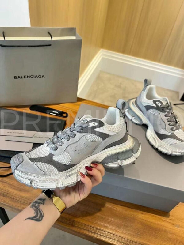 Balenciaga кроссовки PR533219 5