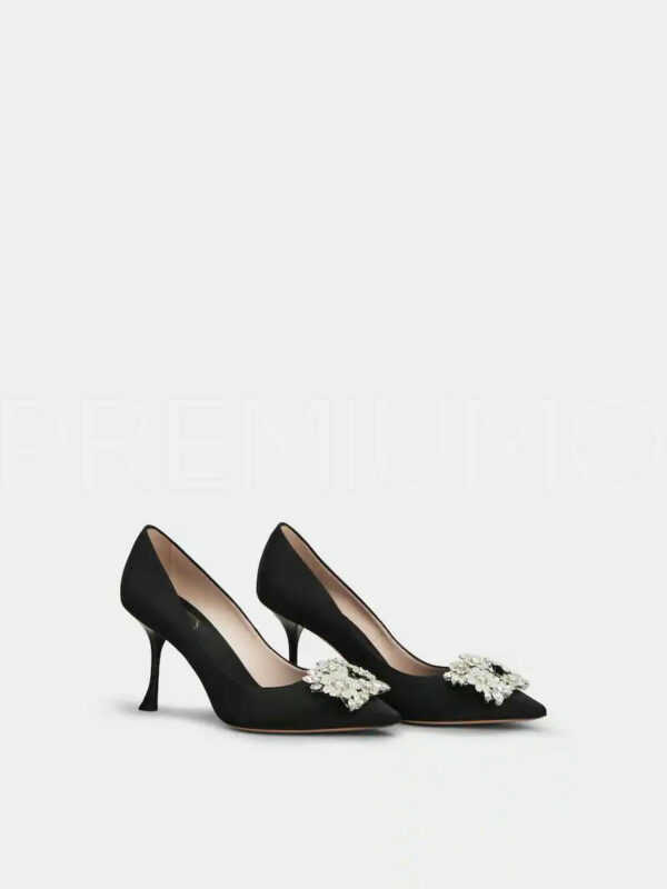 Roger Vivier RV Bouquet Strass Buckle Pumps in Satin туфли PR693881 10