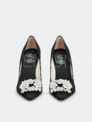 Roger Vivier RV Bouquet Strass Buckle Pumps in Satin туфли PR693881 28