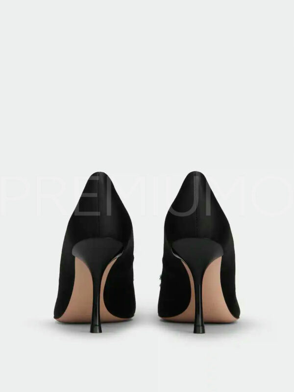 Roger Vivier RV Bouquet Strass Buckle Pumps in Satin туфли PR693881 13