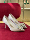 Roger Vivier RV Bouquet Strass Buckle Pumps in Satin туфли PR642025 13