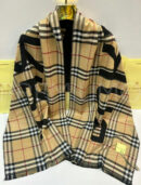 Burberry палантин PR346468 6