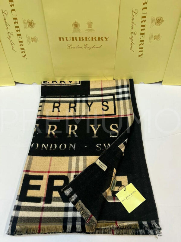 Burberry палантин PR204396 4