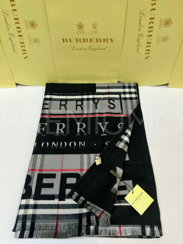 Burberry палантин PR162963 2