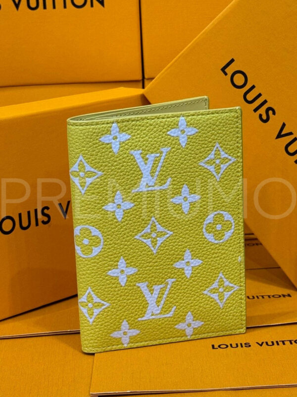 Louis Vuitton обложка на паспорт PR190931