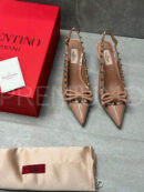 Valentino Rockstud Bow Slingback Pump In Patent Leather with Matching Studs туфли PR369159 11