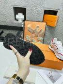 Louis Vuitton Neo Run Away кроссовки PR979682 18