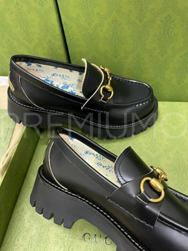 Gucci лоферы PR809296 21