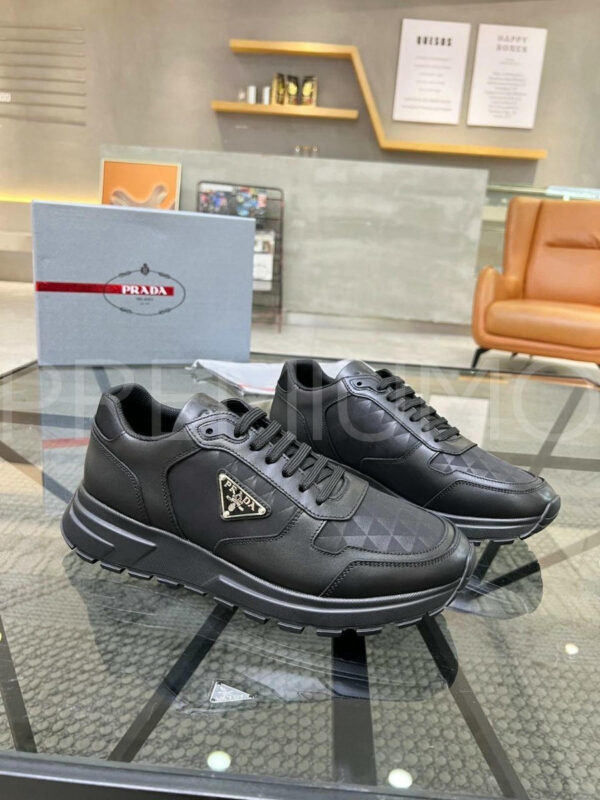 Prada кроссовки PR667640