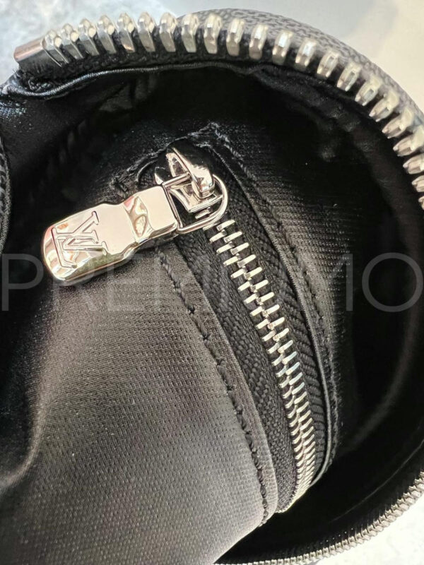 Louis Vuitton косметичка PR208930 7
