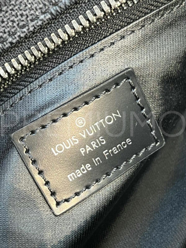 Louis Vuitton косметичка PR208930 8