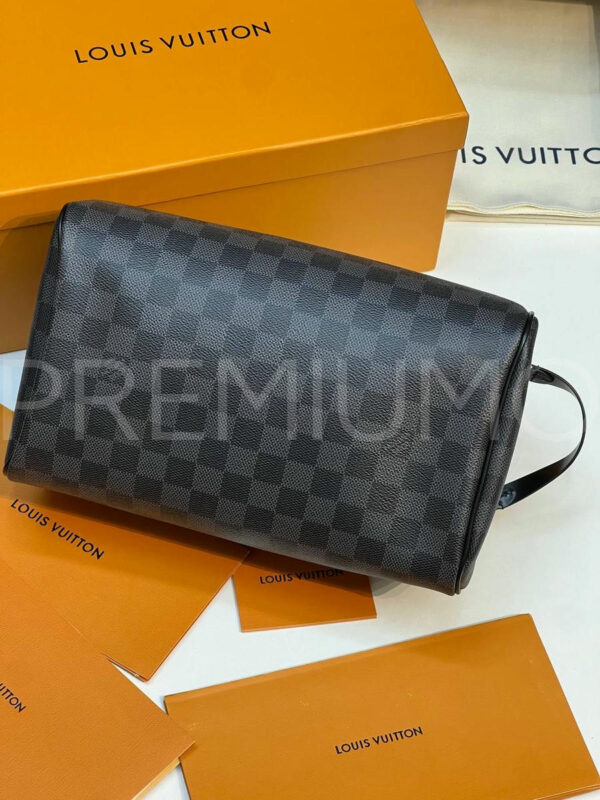 Louis Vuitton косметичка PR208930 4