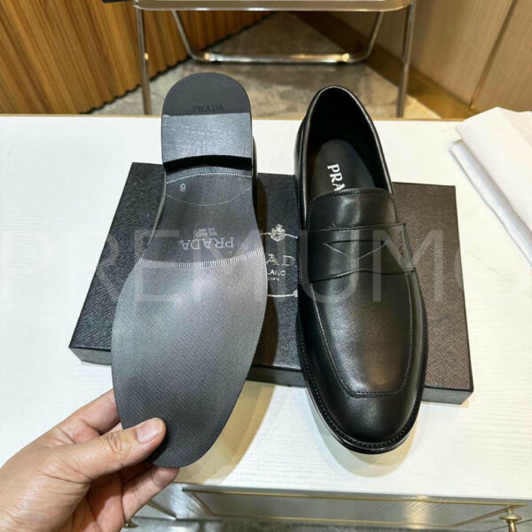Prada лоферы PR737688 7