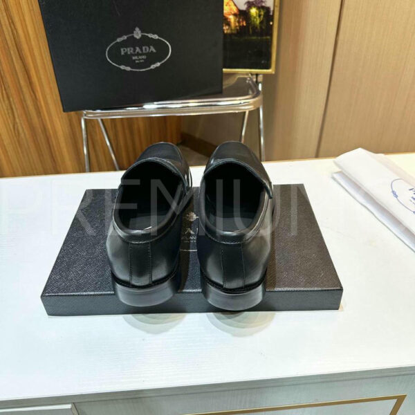 Prada лоферы PR737688 6