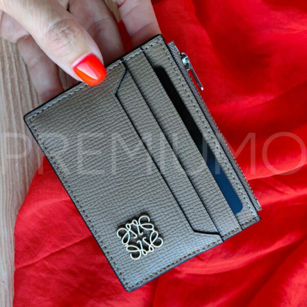 Loewe лимитированный картхолдер PR865552
