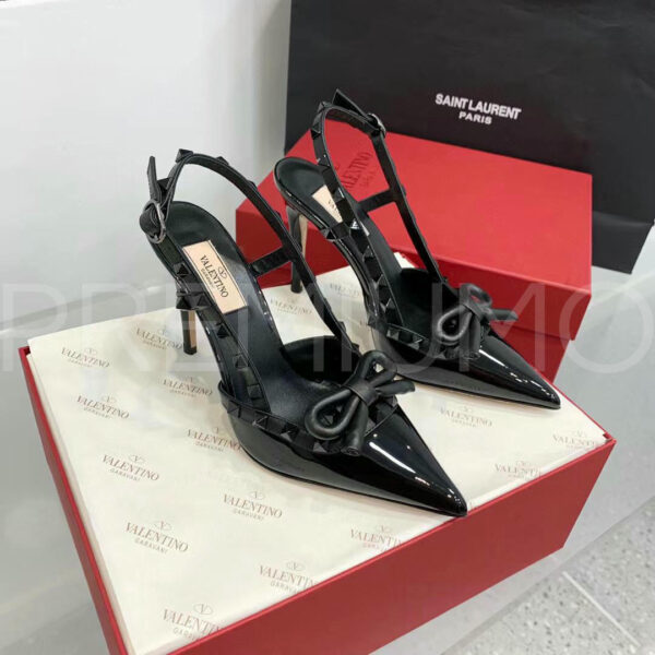 Valentino Rockstud Bow Slingback Pump In Patent Leather with Matching Studs туфли PR428743