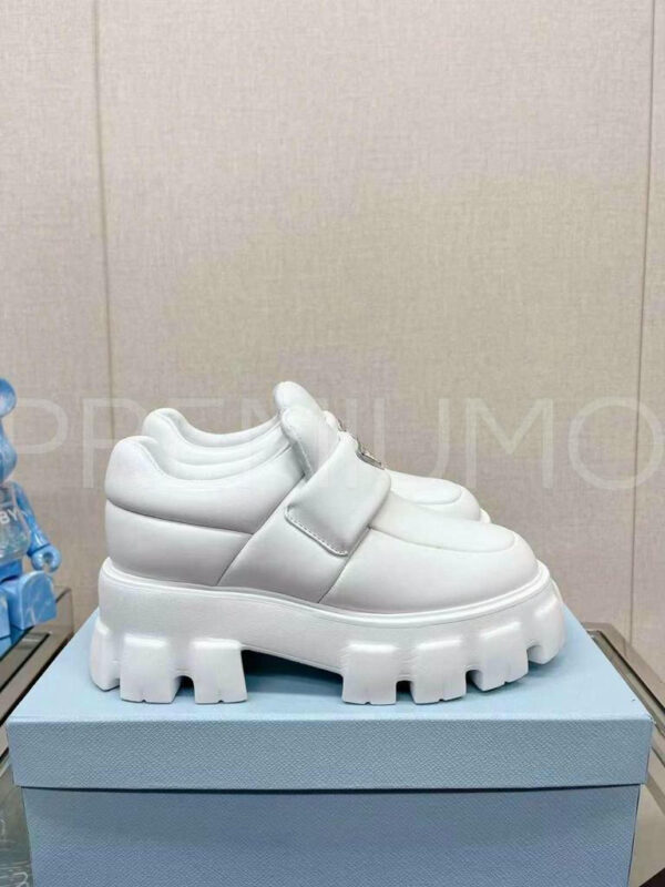 Prada лоферы PR343851 2