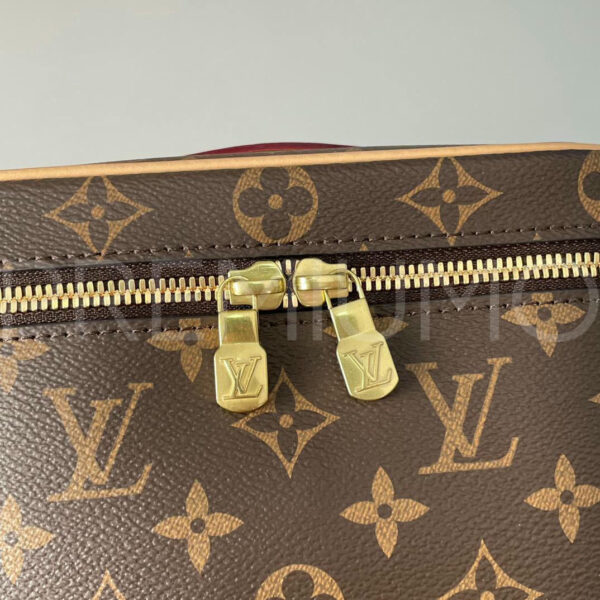 Louis Vuitton косметичка PR350115 19