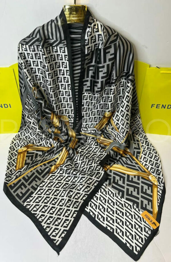 Fendi палантин PR445994