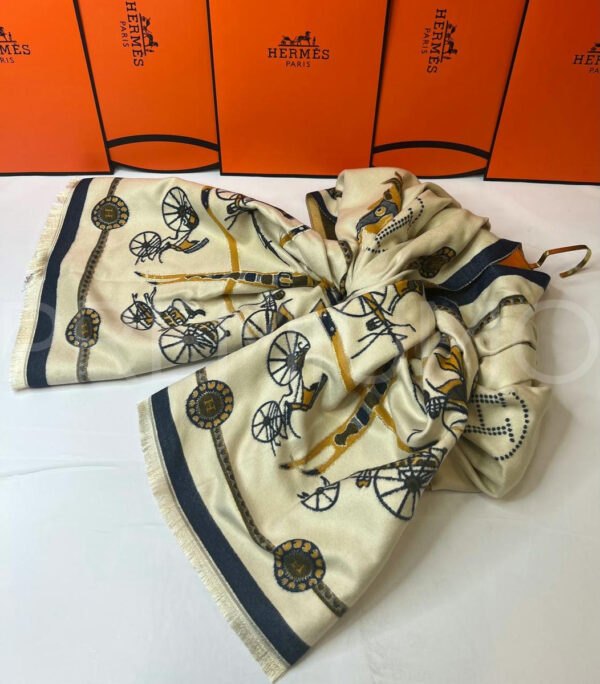 Hermes палантин PR562577