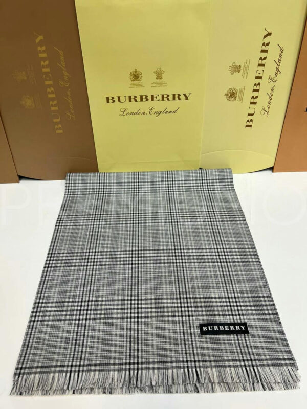 Burberry шарф PR943933 2