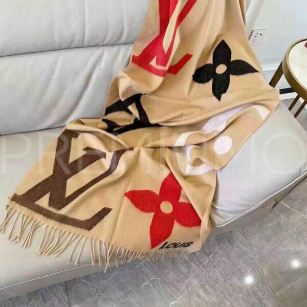 Louis Vuitton The Ultimate шарф PR291114 3