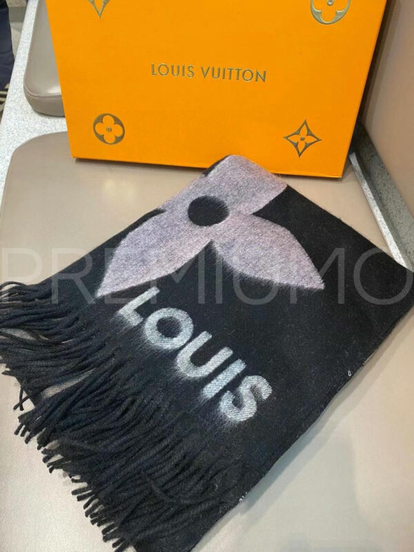 Louis Vuitton The Ultimate шарф PR207742 6