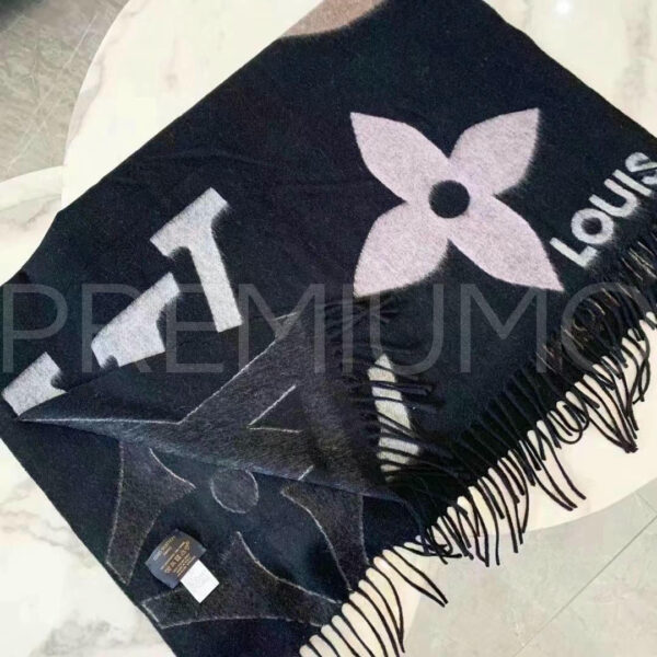 Louis Vuitton The Ultimate шарф PR207742 10