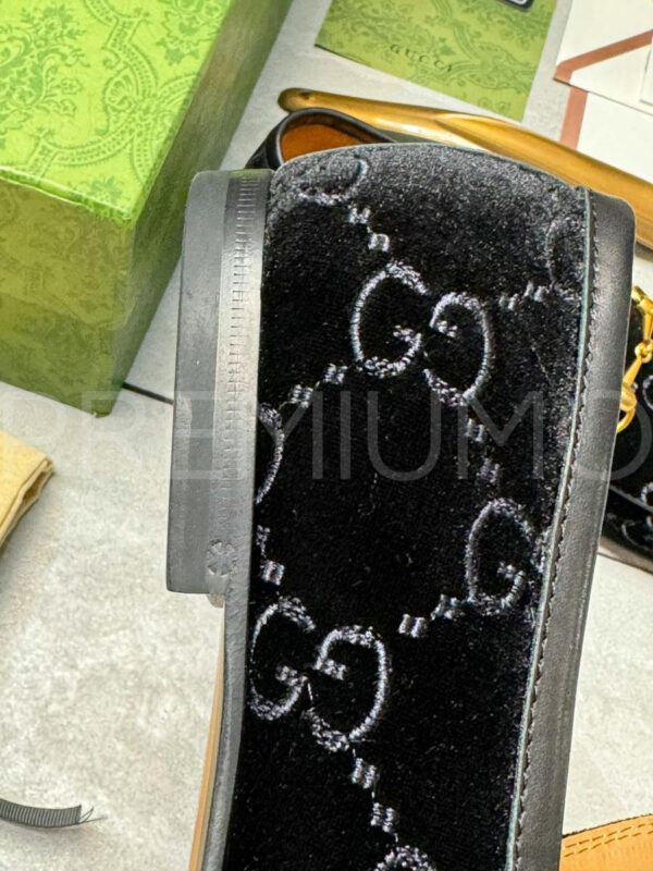 Gucci лоферы PR572114 8